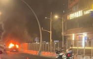 今晚中环内圈一辆轿车起火 所幸无人伤亡